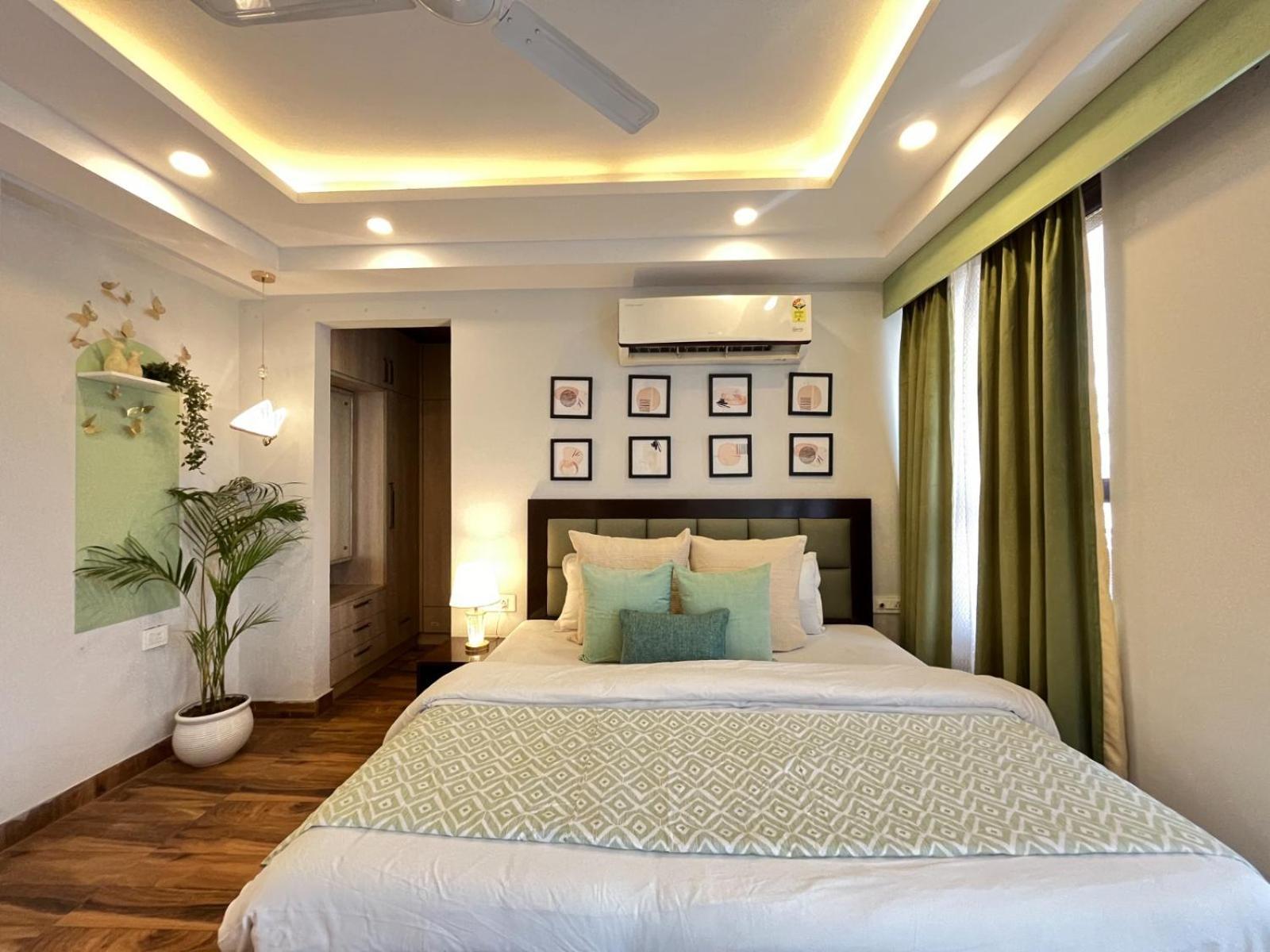 Bedchambers Medicity Serviced Apartments In Ґурґаон Екстер'єр фото