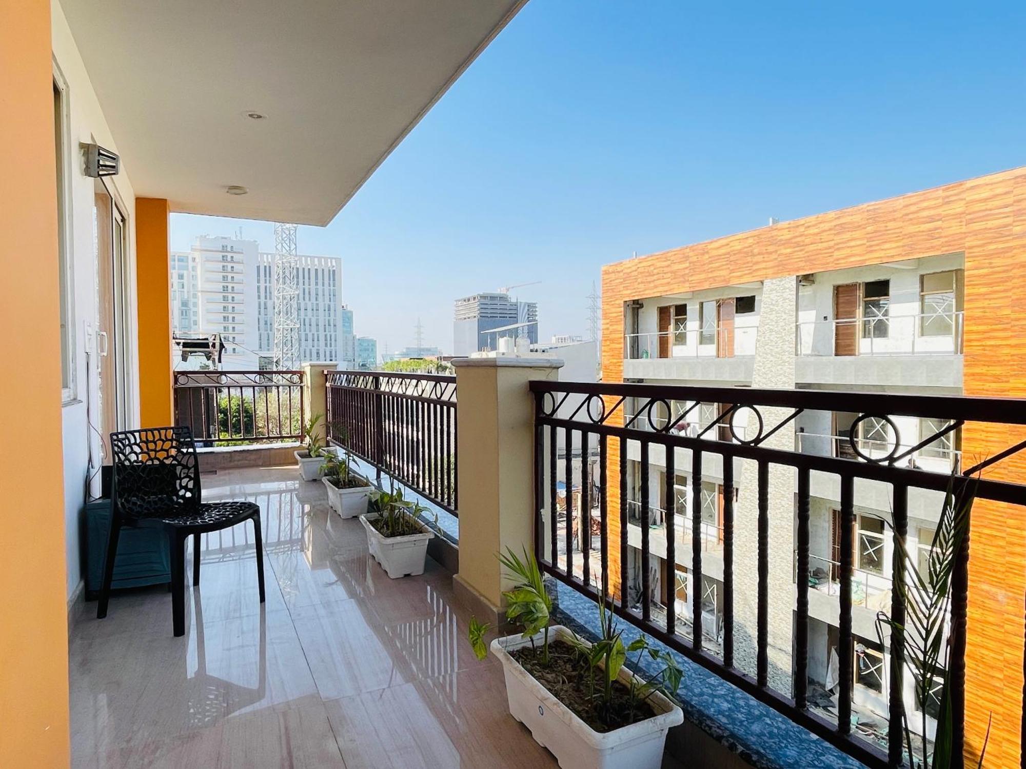 Bedchambers Medicity Serviced Apartments In Ґурґаон Екстер'єр фото