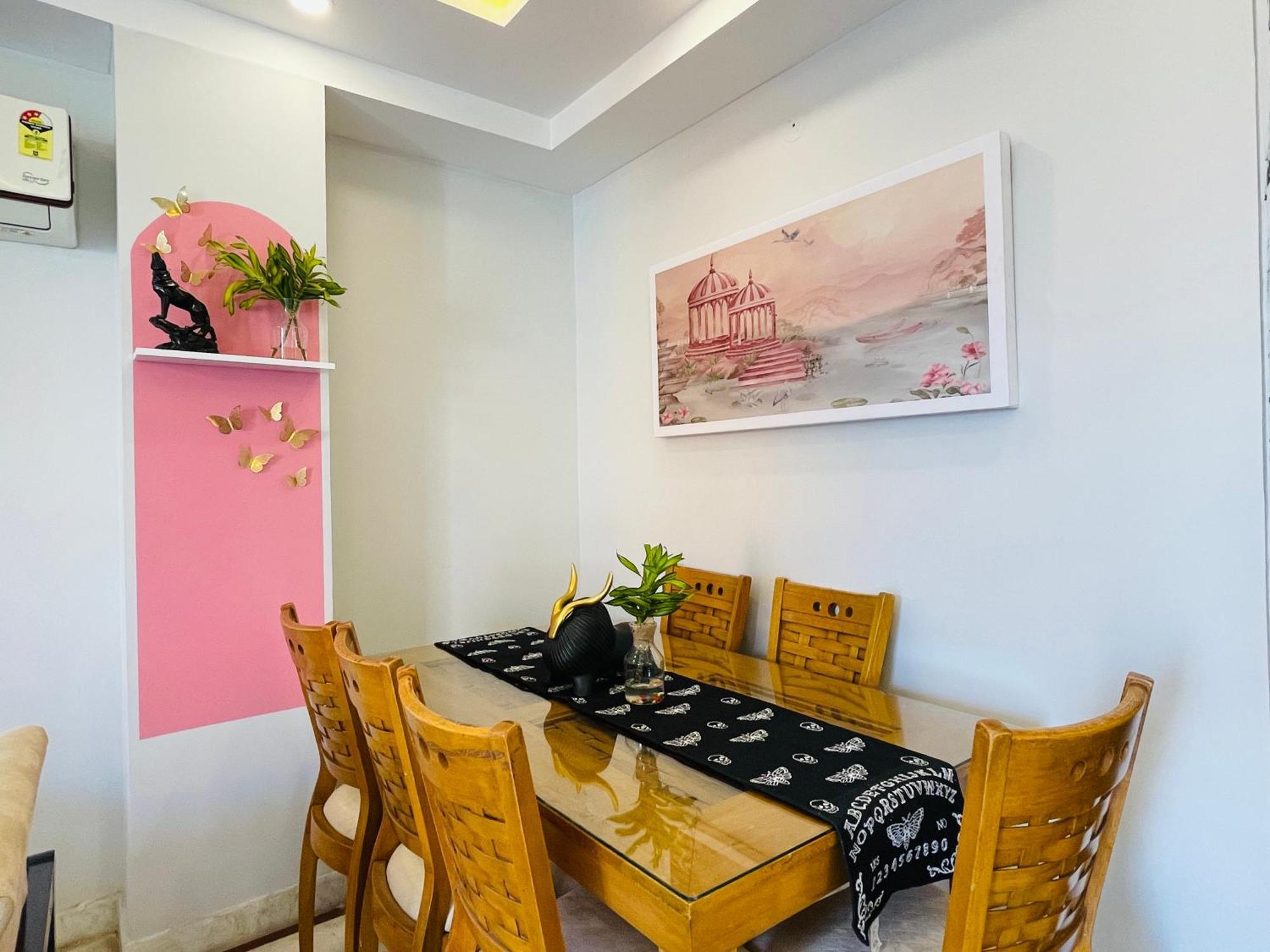 Bedchambers Medicity Serviced Apartments In Ґурґаон Екстер'єр фото